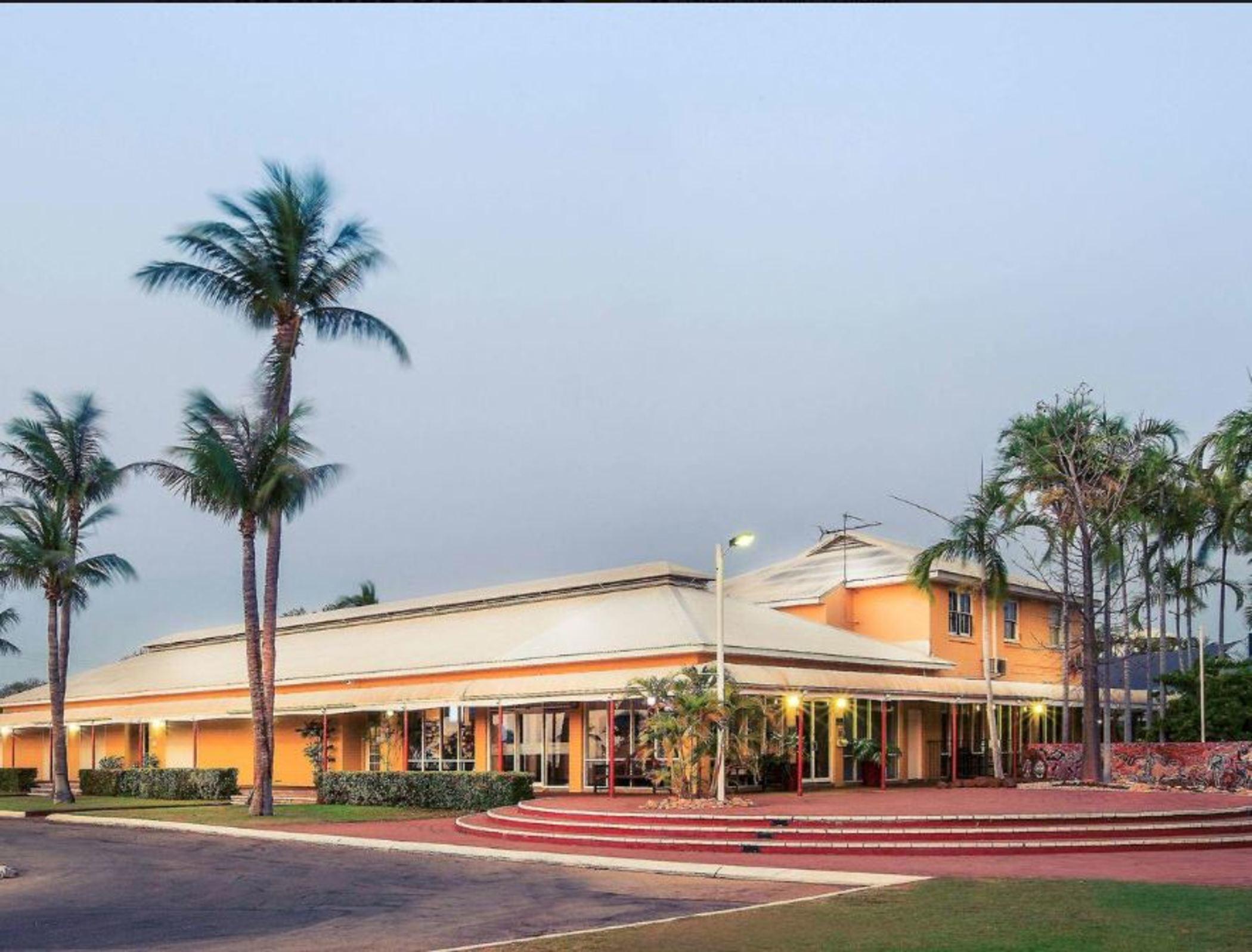 The Continental Hotel 布鲁姆 外观 照片